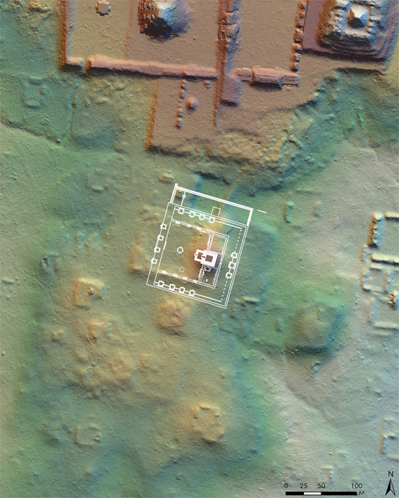 Overlay of the Teotihuacan Ciudadela on the precinct at Tikal, showing the same orientation, flanking platforms, eastern pyramid, western enclosure and north-south corridor at the western entrance to the precinct. Image credit: T. Garrison / PACUNAM.
