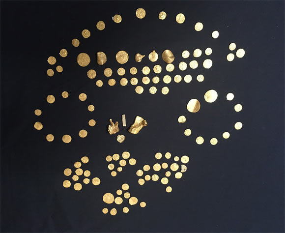 The West Norfolk hoard contains 131 gold coins and four other gold objects from the Anglo-Saxon period. Image credit: British Museum.