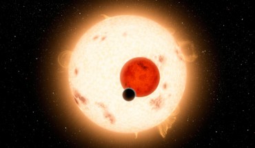 An artist’s impression of Kepler-16b and its two parent stars. Image credit: NASA / JPL-Caltech / R. Hurt.