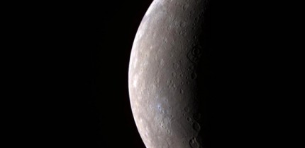 This color image of Mercury was generated from three MESSENGER images taken through filters sensitive to light in different wavelengths. Image credit: NASA / Johns Hopkins University Applied Physics Laboratory / Carnegie Institution of Washington.