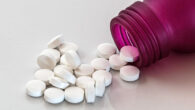 van der Meulen et al. show that both systemic and inhaled glucocorticoid use are associated with an apparently widespread reduction in white matter integrity, which may in part underly the neuropsychiatric side effects observed in patients using glucocorticoids. Image credit: Steve Buissinne.