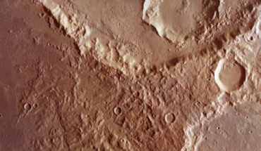 This image, taken by Mars Express’ High Resolution Stereo Camera (HRSC) on April 5, 2022, shows the Terra Sirenum region on Mars. Image credit: ESA / DLR / FU Berlin / CC BY-SA 3.0 IGO.