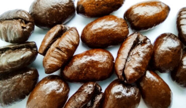 Genetically predicted, lifelong, higher plasma caffeine concentrations were associated with lower body mass index and fat mass, as well as a lower risk of type 2 diabetes. Image credit: Sci.News.