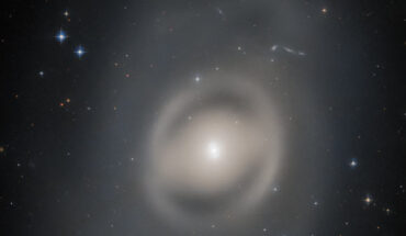 This Hubble image shows NGC 6684, a lenticular galaxy some 44 million light-years away in the constellation of Pavo. Image credit: NASA / ESA / Hubble / R. Tully.