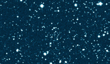 Hidden in this deep sky image (left) is Uma3/U1, a miniscule group of stars (right) bound together by their own gravity in orbit around the Milky Way Galaxy. Image credit: CFHT / S. Gwyn / S. Smith.
