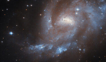 This Hubble image shows UGC 11861, a barred spiral galaxy located 69 million light-years away from Earth in the constellation of Cepheus. Image credit: NASA / ESA / Hubble / C. Kilpatrick.