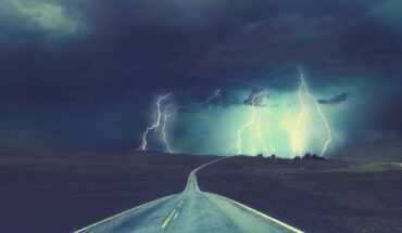 Air pollution is increasing the severity of summertime thunderstorms. Image credit: ELG21.