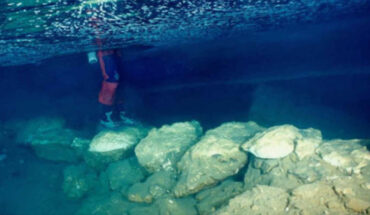 The 5,600-year-old submerged stone bridge in Genovesa Cave, Mallorca, Spain. Image credit: R. Landreth.