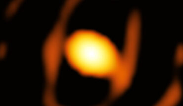 This image, taken by the GRAVITY instrument on ESO’s Very Large Telescope Interferometer, shows the red supergiant WOH G64. Image credit: ESO / Ohnaka et al., doi: 10.1051/0004-6361/202451820.