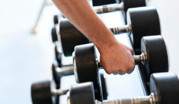 Resistance or muscle strengthening exercise, using weights or the body itself, may be the best type of exercise for tackling insomnia in older age. Image credit: Engin Akyurt.