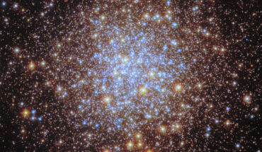 This Hubble image shows Messier 72, a globular cluster some 50,000 light-years away in the constellation of Aquarius. Image credit: NASA / ESA / Hubble / A. Sarajedini / G. Piotto / M. Libralato.