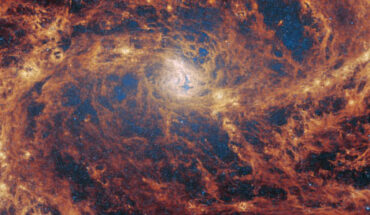 This Webb image shows Messier 83. Image credit: NASA / ESA / CSA / Webb / A. Adamo, Stockholm University / FEAST JWST Team.