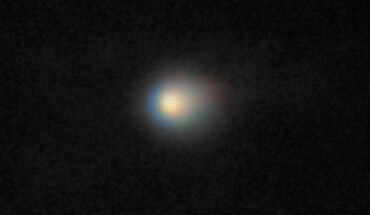This image from the Multi-Object Spectrograph (GMOS-N) at the Gemini North telescope shows the interstellar comet 3I/ATLAS. Image credit: International Gemini Observatory / NOIRLab / NSF / AURA / K. Meech, IfA & U. Hawaii / Jen Miller & Mahdi Zamani, NOIRLab.