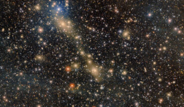 Abell 3667 is featured in this DECam image. Image credit: CTIO / NOIRLab / NSF / AURA / Anthony Englert, Brown University / T.A. Rector, University of Alaska Anchorage & NSF’s NOIRLab / M. Zamani & D. de Martin, NSF’s NOIRLab.