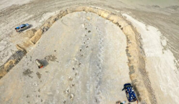 The 166-million-year-old sauropod dinosaur trackways at Dewars Farm Quarry in Oxfordshire, England. Image credit: University of Birmingham.
