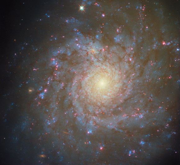 ハッブル宇宙望遠鏡のテレカウントによる NGC 4571 の新しいビュー |サイエンスニュース ハッブル宇宙望遠鏡のテレカウントによる NGC 4571 の新しいビュー |サイエンスニュース