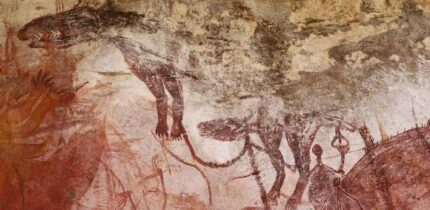 Large naturalistic style thylacine with sharp teeth from Injalak Hill, Northern Territory, Australia. Image credit: Craig Banggar.