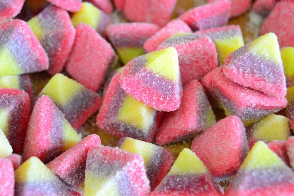 Eliminating Sucrose from Low-Fat Diet Alters Gut Microbiome, Animal Study Suggests