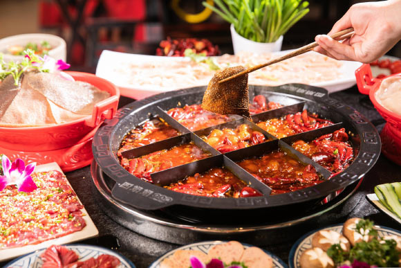 Researchers Challenge Long-Held Beliefs about Water, Spicy Food and Digestion